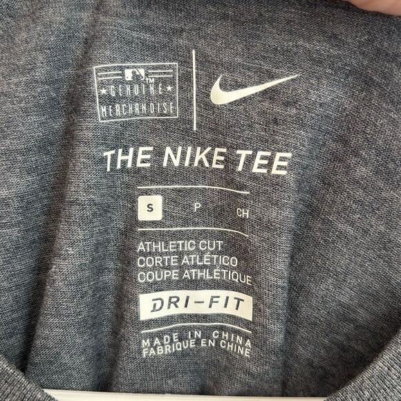 NIKE DRI-FIT MLB TEAM APPAREL CLEVELAND INDIANS T-SHIRT MENS WOMENS SMALL EUC! - Picture 5 of 6